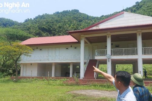 UBND xã Thanh Mai kiến nghị huyện Thanh Chương thu hồi đất lâm nghiệp đã giao cho chủ nhân công trình 'khủng' trái phép