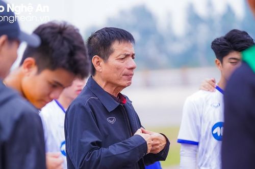 Phó Tổng Giám đốc Công ty CP Thể thao SLNA: Các cầu thủ xuất sắc đều xuất phát từ Giải Bóng đá TN-NĐ Cúp Báo Nghệ An