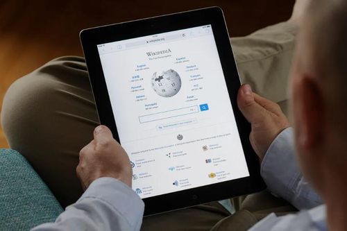 Nga phạt chủ sở hữu Wikipedia gần 37.000 USD vì không 'gỡ bài' bị cấm