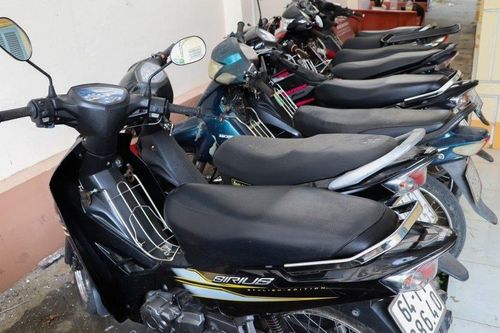 Vĩnh Long: Công an trả nhiều xe máy cho người bị mất