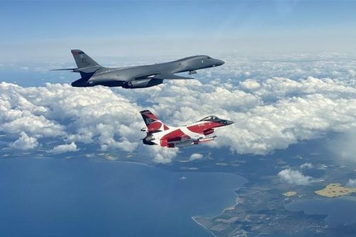 B-1B Lancer đến Anh làm nhiệm vụ 'cảnh sát trên không'