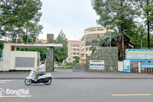 Bắt nguyên Hiệu trưởng Trường đại học Đồng Nai