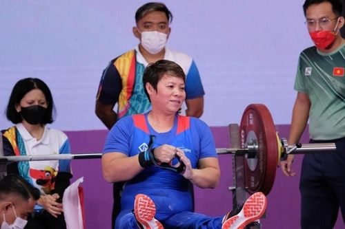 Đô cử Châu Hoàng Tuyết Loan phá kỷ lục ASEAN Para Games 12
