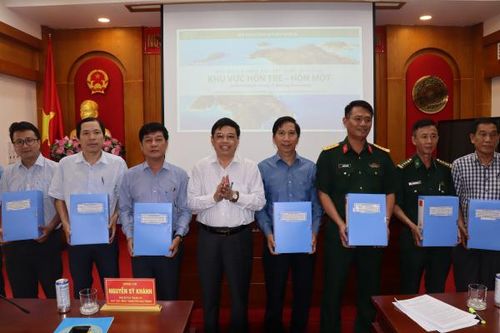 Nha Trang: Công bố và bàn giao 2 hồ sơ quy hoạch phân khu