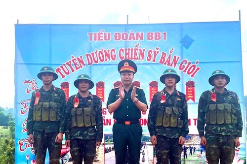 Hiệu quả từ 'tự soi, tự sửa' ở Đảng bộ Quân sự tỉnh