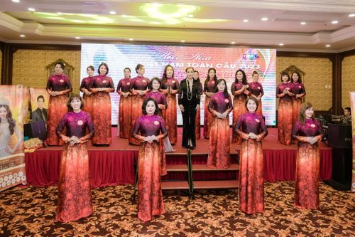 Dàn thí sinh Hoa hậu Quý bà Việt Nam Toàn cầu 2023 lan tỏa giá trị nhân ái tại vùng đất Cố Đô Huế