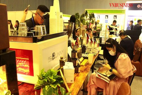 Từ chuỗi bánh Mỹ Auntie Anne's rời Việt Nam đến quy luật đào thải trên thị trường F&B