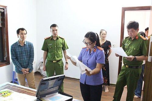 Bắt tạm giam một cán bộ Trường Đại học Tây Bắc