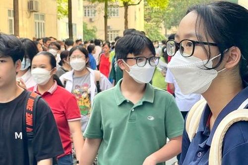 Thi vào lớp 10 tại Thành phố Hồ Chí Minh: Đề thi và gợi ý đáp án môn Tiếng Anh
