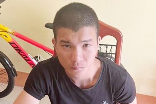 Bị cướp giật chiếc điện thoại di động ngay trước cửa nhà