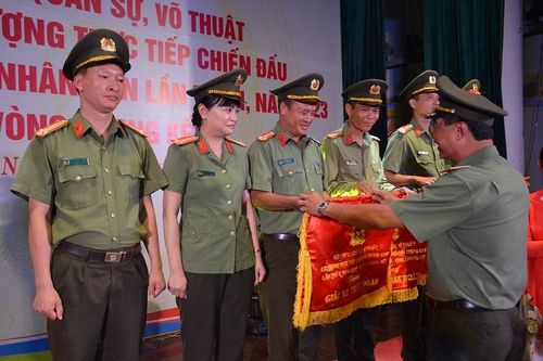 Công an Hà Nội đạt nhiều giải cao tại Hội thi quân sự, võ thuật