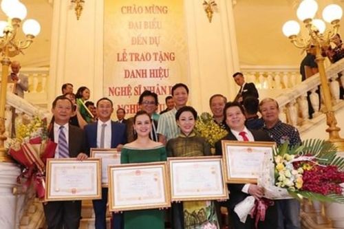 Lấy ý kiến dự thảo Nghị định quy định xét tặng danh hiệu NSND, NSƯT