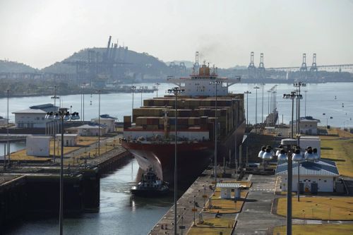 Kênh đào Panama khô cạn đe dọa cuộc chiến chống lạm phát của Fed
