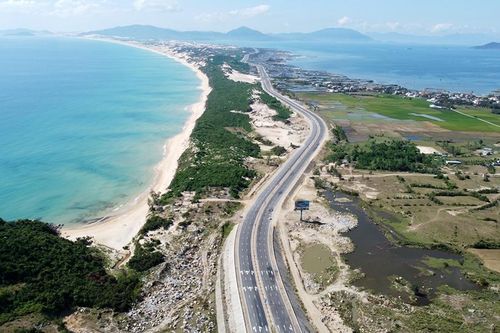 Khánh Hòa lên kế hoạch lựa chọn nhà đầu tư 11 dự án 'khủng'