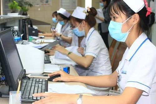 Đối tượng viên chức y tế được mức phụ cấp ưu đãi nghề 100%