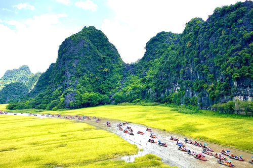 Ninh Bình đón hơn 4,14 triệu lượt du khách