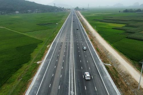 Bước tạo đà thuận lợi thực hiện thắng lợi các mục tiêu cả nhiệm kỳ