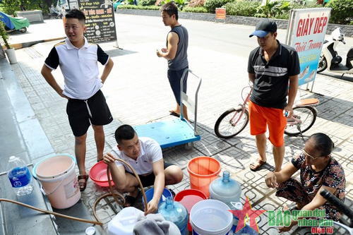 Kịp thời khắc phục tình trạng thiếu nước sạch trong những ngày hè