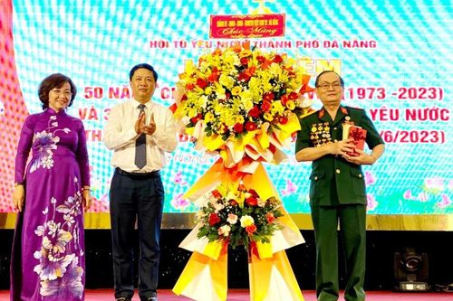 Trang trọng tổ chức lễ kỷ niệm 50 năm 'Chiến thắng trở về'