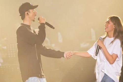 Nữ sinh Ngoại thương song ca cùng Đen trong 'Nấu ăn cho em'
