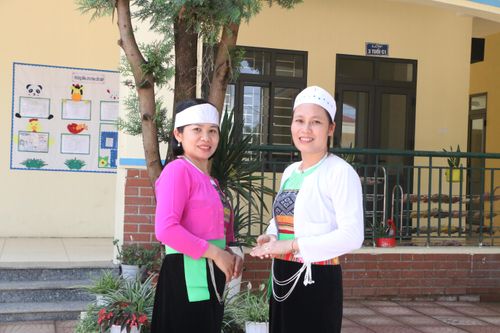 Cô giáo người Mường luôn hết lòng vì học trò