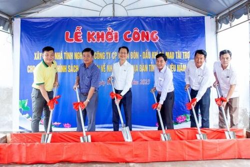 Phân bón Cà Mau trao 80 căn nhà tình nghĩa tại Bạc Liêu