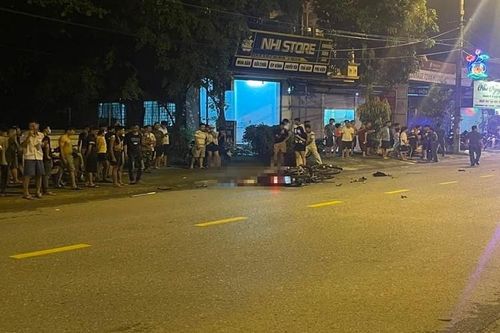 Xe máy tông nhau tại Vĩnh Phúc khiến 2 người tử vong, 4 người bị thương