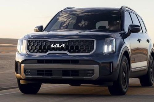 Những mẫu SUV vượt trội khi đi đường trường