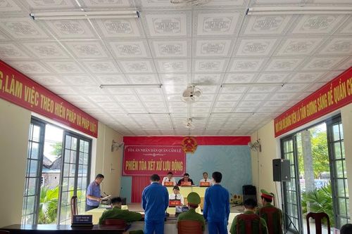 VKSND quận Cẩm Lệ phối hợp tổ chức phiên tòa lưu động