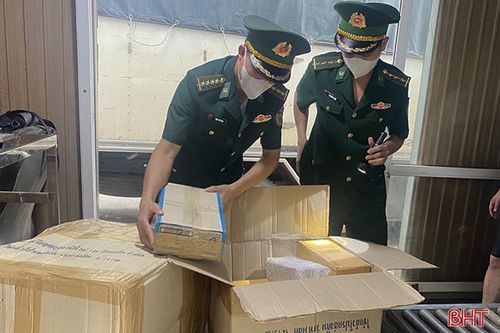 Thu giữ hơn 1.300 tài liệu 'Pháp môn Diệu âm' tại cửa khẩu Hà Tĩnh