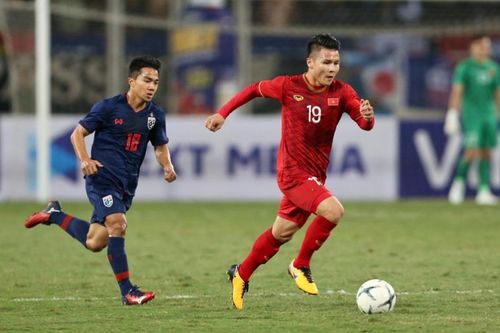 Vì sao Quang Hải sang châu Âu nhưng Chanathip chỉ chọn Nhật Bản?