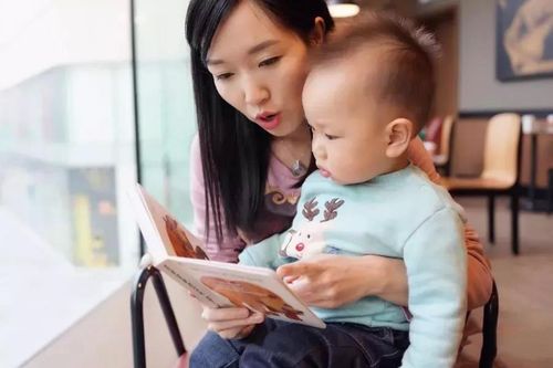 Trẻ chậm nói vì cha mẹ vô tư làm 3 điều này với con mình