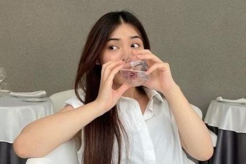 Nước lọc cũng trở thành 'thần dược' cho sức khỏe và sắc đẹp nếu uống vào 9 thời điểm