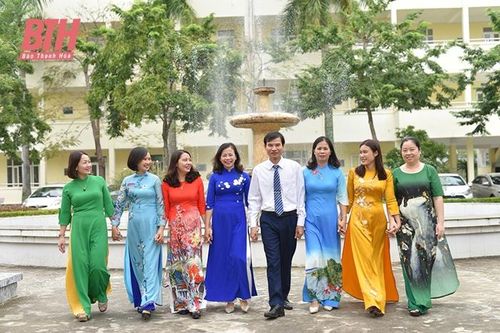 Những 'bông hoa' trong vườn Bác