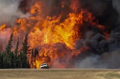 Nhiều khu vực của Canada và Mỹ cảnh báo về chất lượng không khí