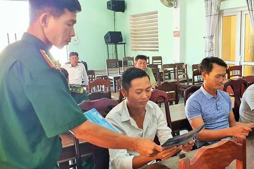 Tuyên truyền Luật Biên phòng Việt Nam và phòng chống khai thác bất hợp pháp (IUU)