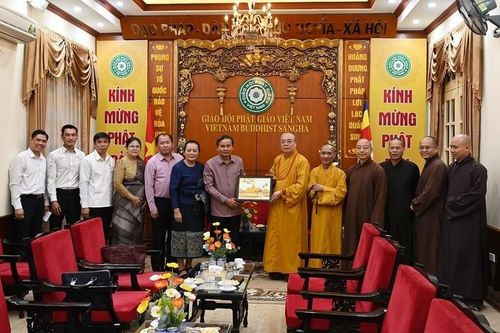 Hà Nội: Đoàn đại biểu Ủy ban Trung ương Mặt trận Lào Xây dựng đất nước thăm T.Ư GHPGVN