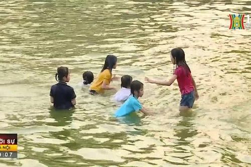Cải tạo ao làng thành bể bơi an toàn