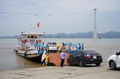 Hải Phòng: Người dân Cát Hải tiếp tục được miễn, giảm giá vé qua phà Gót