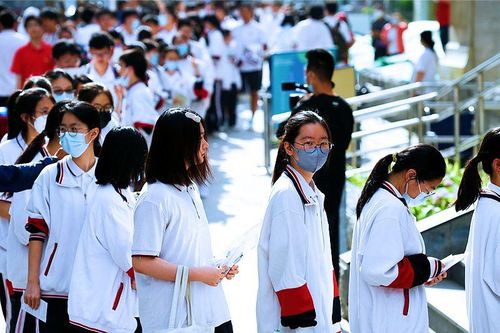 Gần 13 triệu thí sinh Trung Quốc bước vào kỳ thi đại học khó nhất thế giới