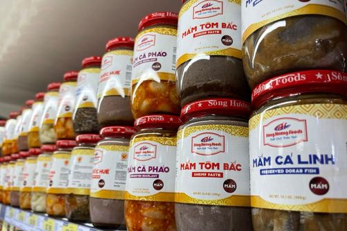 Cà pháo, mắm tôm, bánh lọc 'đi máy bay' vào thị trường Mỹ, Nhật