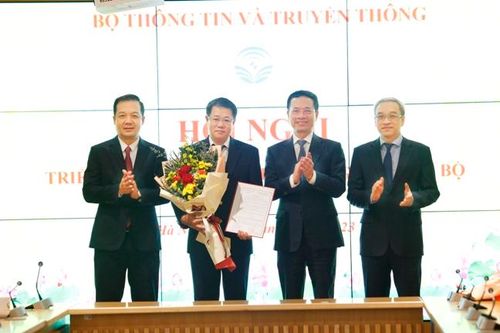 Tổng giám đốc VinaPhone làm thành viên Hội đồng thành viên VNPost