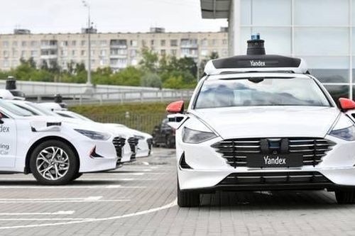 Taxi không người lái xuất hiện trên đường phố Thủ đô Matxcơva