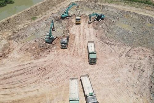 Nhiều vi phạm tại dự án nạo vét sông Hoạt