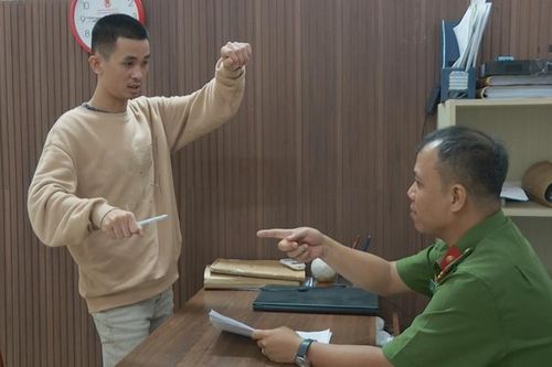 Mâu thuẫn tại quán karaoke, một người bị đâm gục tại chỗ