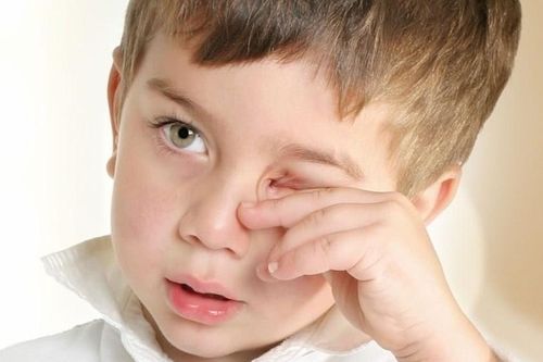 Dấu hiệu cảnh báo trẻ thiếu vi chất
