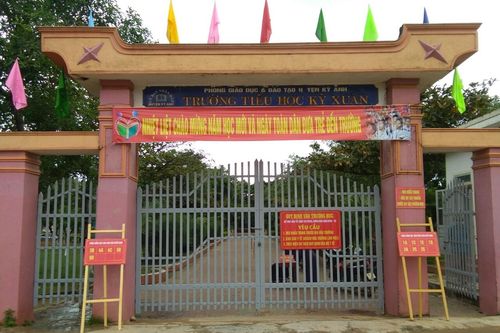Buộc thôi việc một hiệu phó nhiều tháng không đến cơ quan làm việc