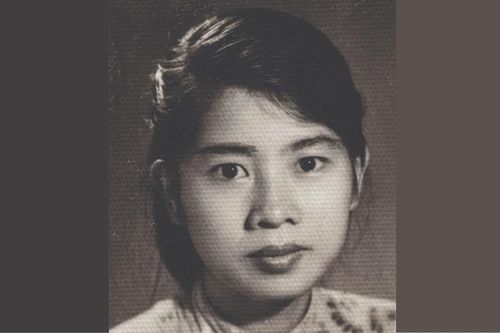 'Mẹ nôn nao muốn theo chị theo em ra xã hội, muốn làm người yêu nước'