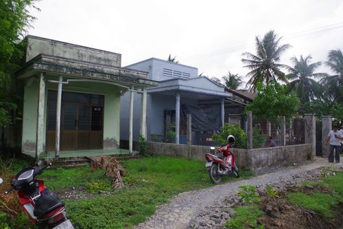 Chồng ghen tuông chích điện vợ để khỏi ngoại tình