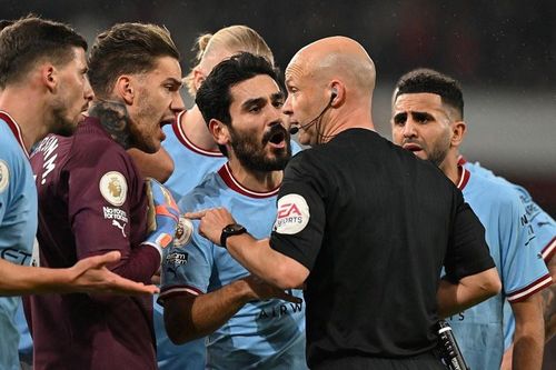 Paul Merson: 'Man City có thể thua vì… trọng tài'